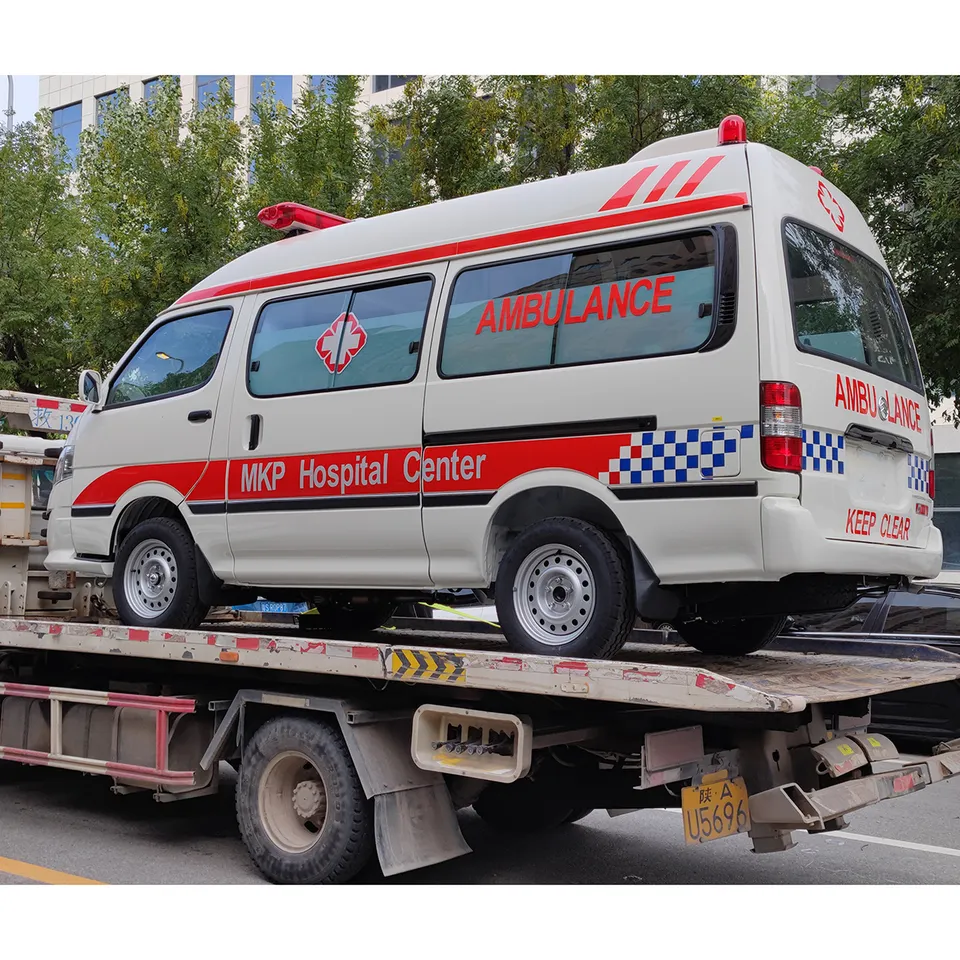 Golden Dragon Ambulance Small Medical Car Emergence Hospital Ambulance Vehicles
