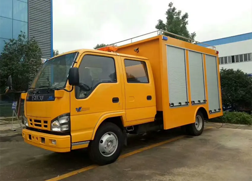ISUZU 4X2 6 Wheel Maintenance Lorry Mobile Workshop Service Truck with 3.2tons Crane