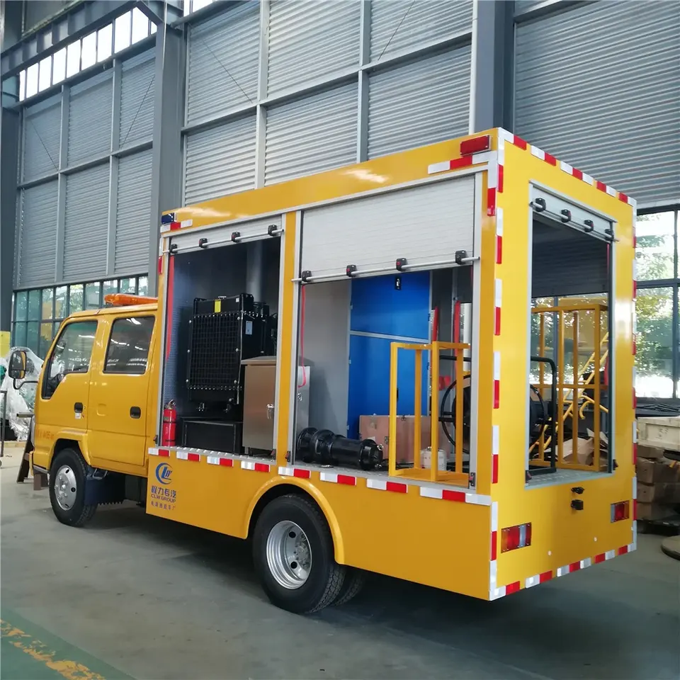 ISUZU 4X2 6 Wheel Maintenance Lorry Mobile Workshop Service Truck with 3.2tons Crane
