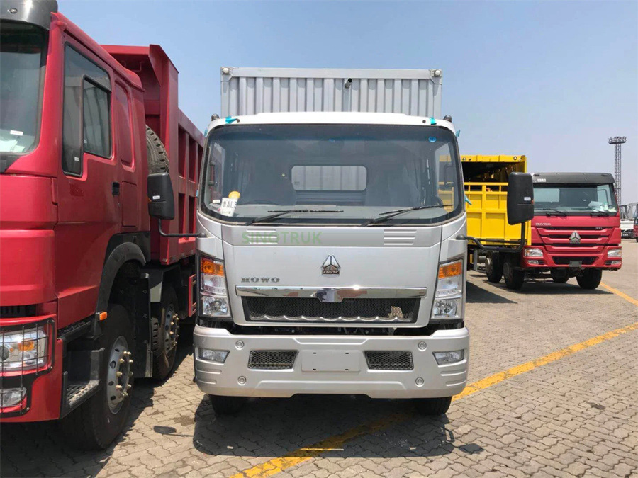 Sinotruk HOWO 4X4 Mobile Maintenance Truck with Repair Tools