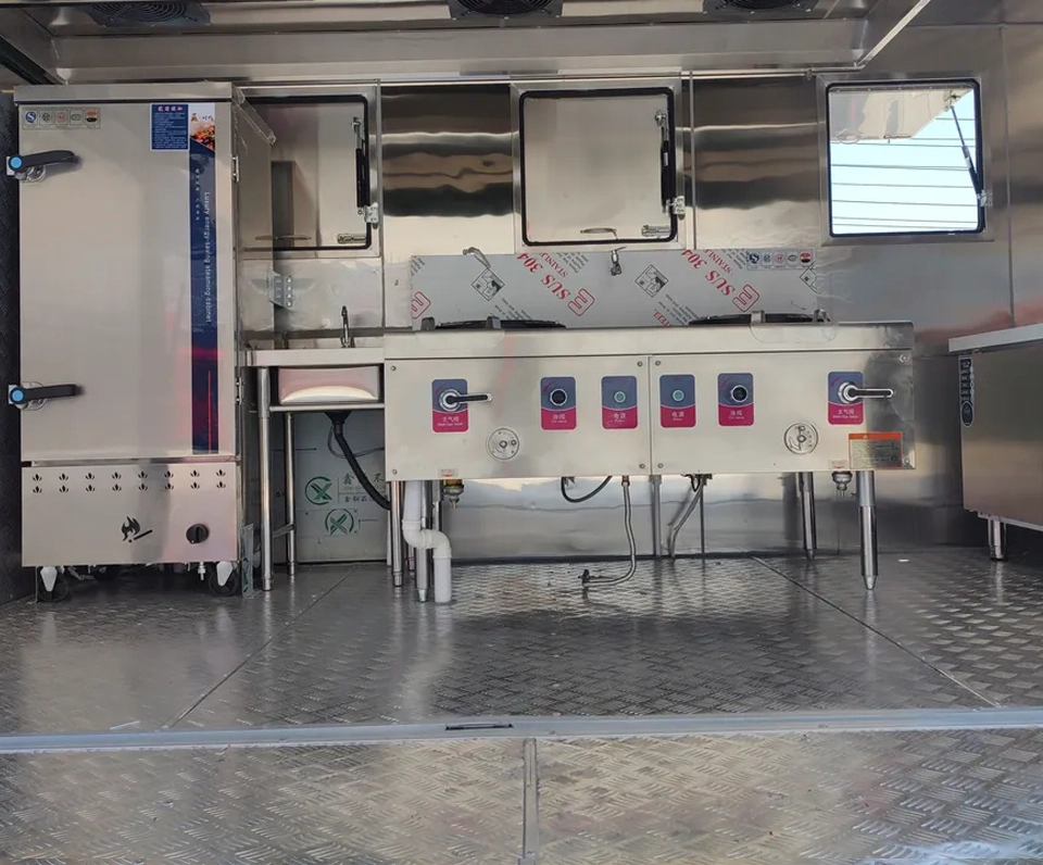 Mobile Fast Food Truck