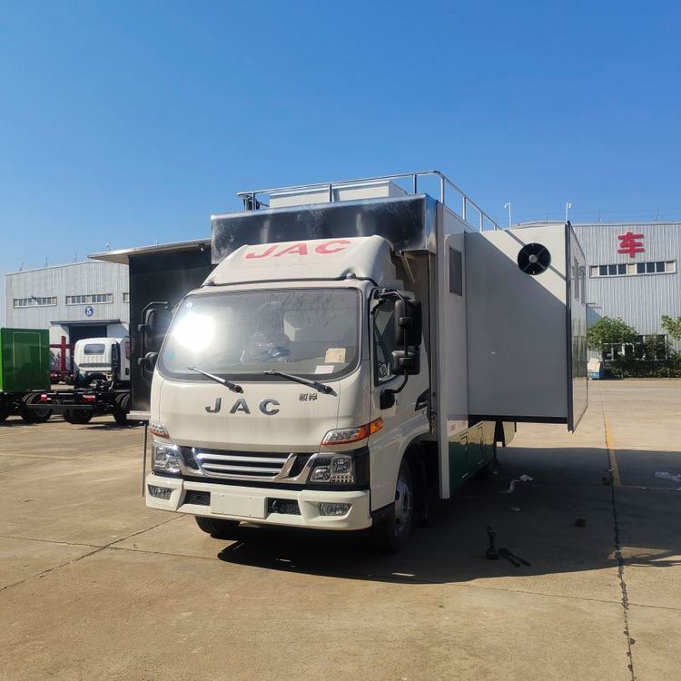 4X2 Wingspan Food Truck Mobile Kitchen Fast Food Cooking Truck