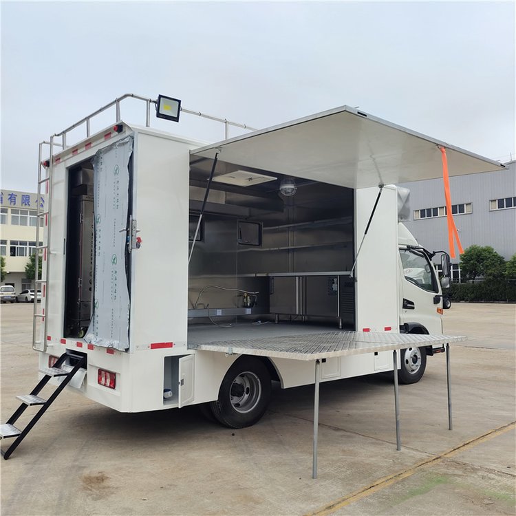 4X2 Wingspan Food Truck Mobile Kitchen Fast Food Cooking Truck