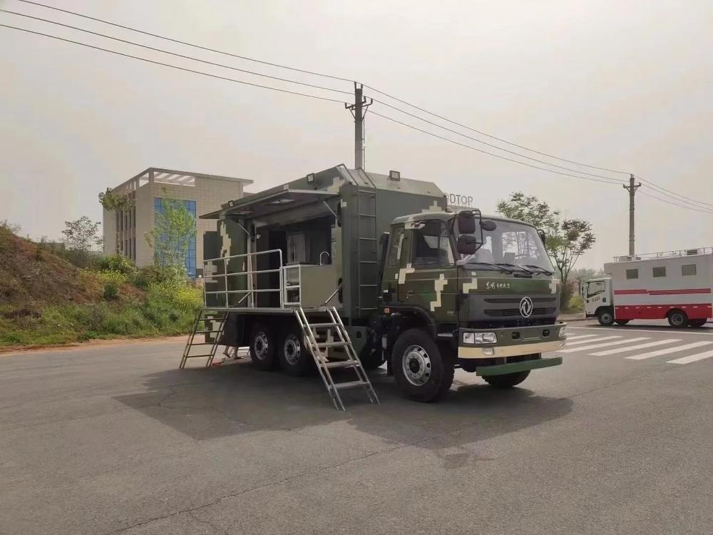 Dongfeng 6X6 off Road Mobile Fast Food Truck for Mlitary Troops Field Cooking
