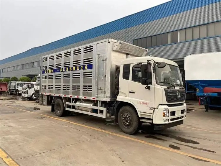 4X2 6 Wheels Box Body Livestock Transport Refrigerated Truck with Ventilation Equipment for Pig Swine Goats Sheep Animal Delive