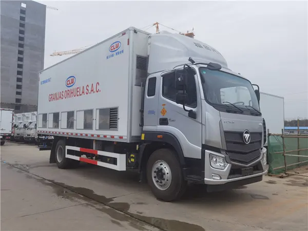 Foton 4X2 6 Wheels Smart Chick Transport Truck for Day Old Duckling