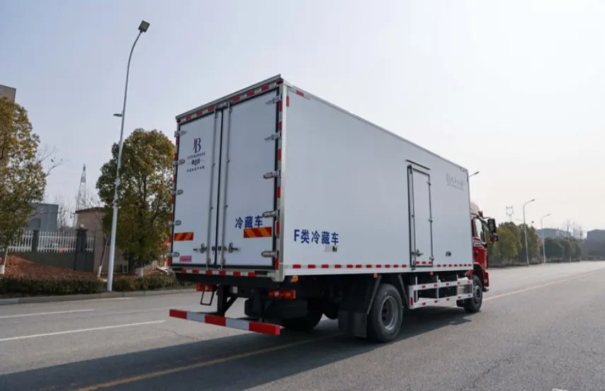 Shacman 10-15tons Refrigerated Cooling Freezer Box Truck