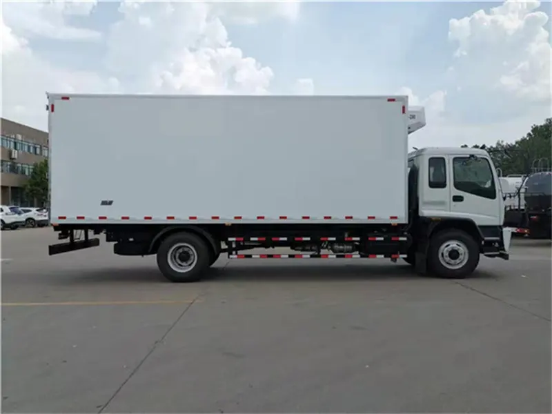 Isuzu FTR 4X2 15tons Refrigerated Van Truck