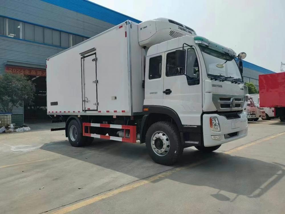 HOWO 4X2 12tons Refrigerated Lorry Truck