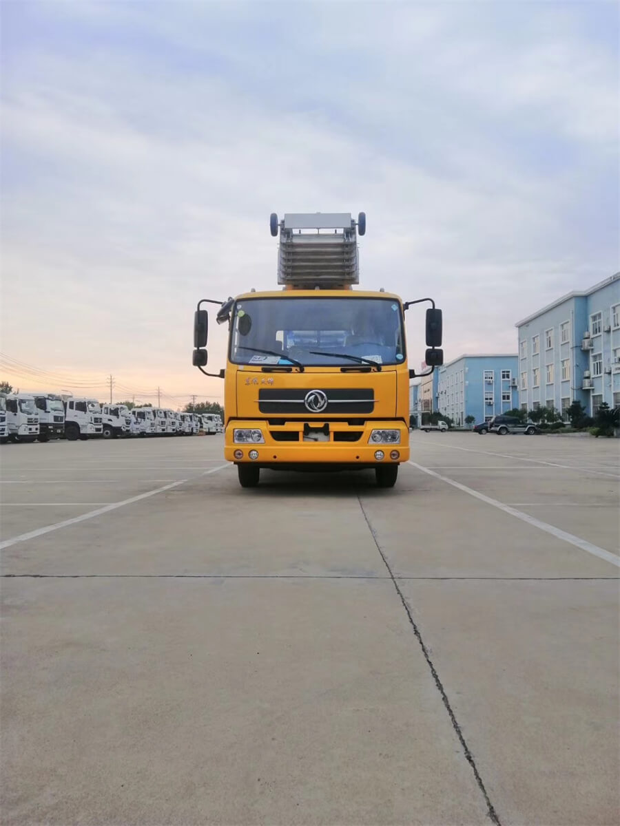 28 M Ladder Lift Truck