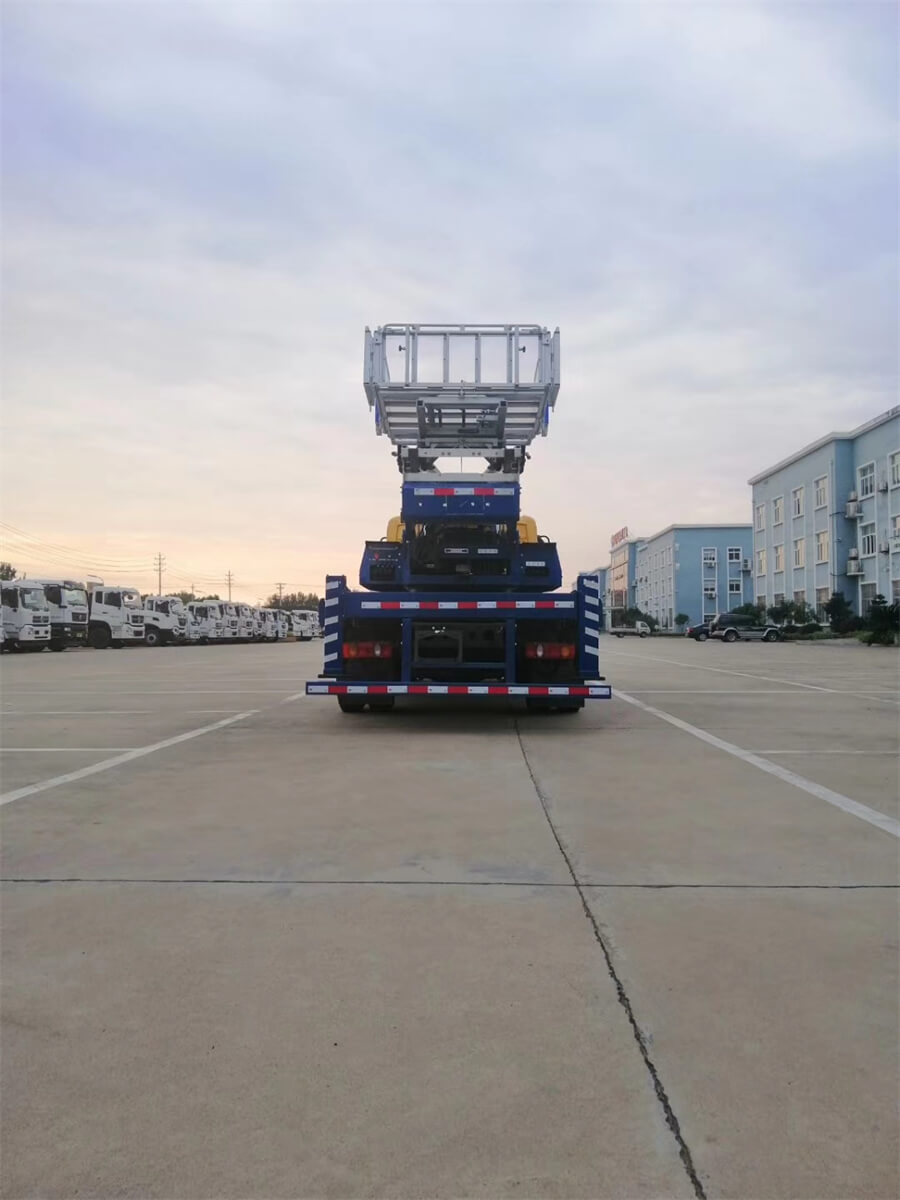 28 M Ladder Lift Truck