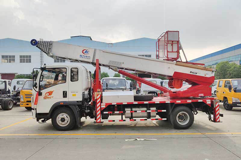 32 M Ladder Lift Mounted On HOWO Truck