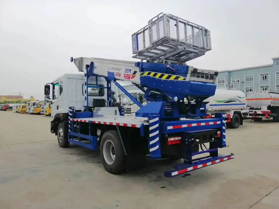 45m Ladder Lift Mounted On Dongfeng Truck