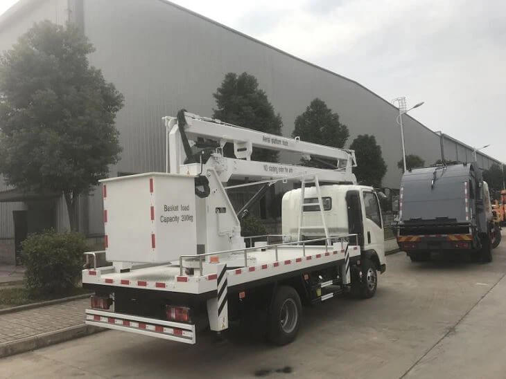 Howo 14 meters aerial platform truck