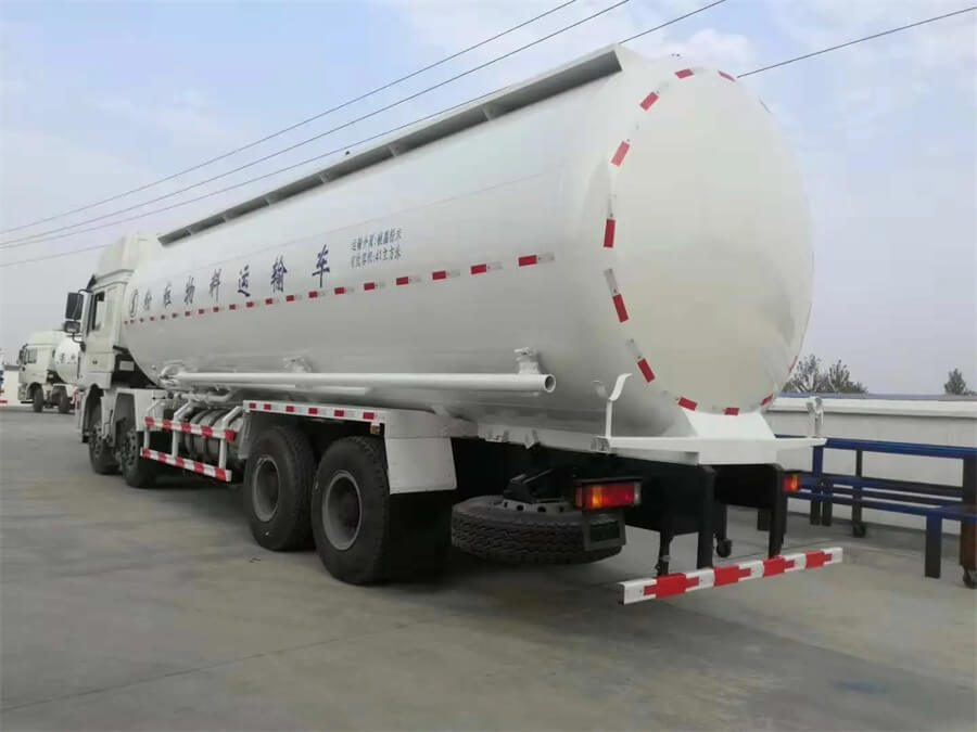 Shacman 8X4 40tons Bulk Cement Powder Truck