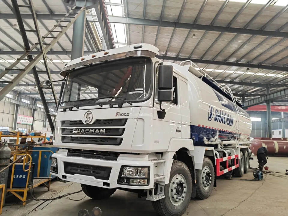Shacman 12 wheeler 35m3 truck powder bulk tanker