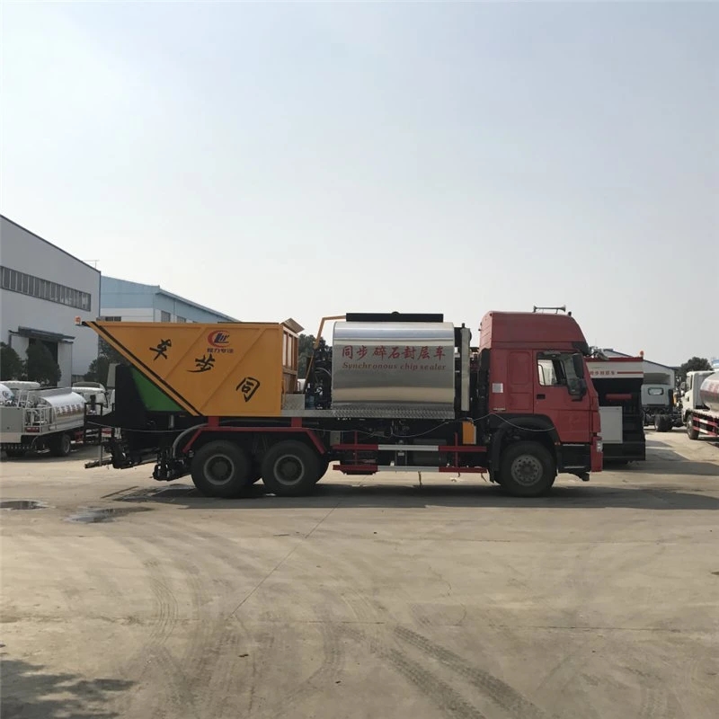 Sinotruck HOWO 8x4 12wheels Synchronous chip sealer asphalt gravel truck