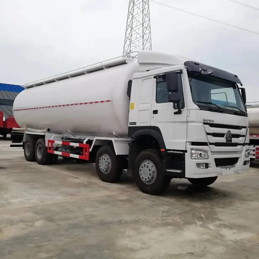 HOWO 8X4 40cbm Bulk Cement Truck