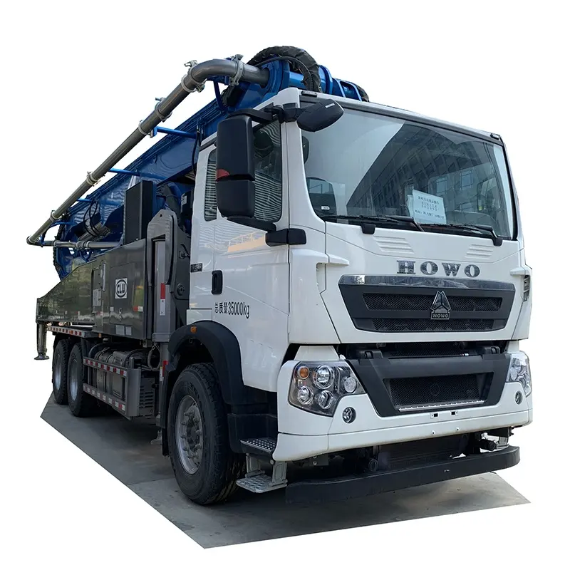 Sinotruk HOWO 6X4 45m Concrete Pump Truck