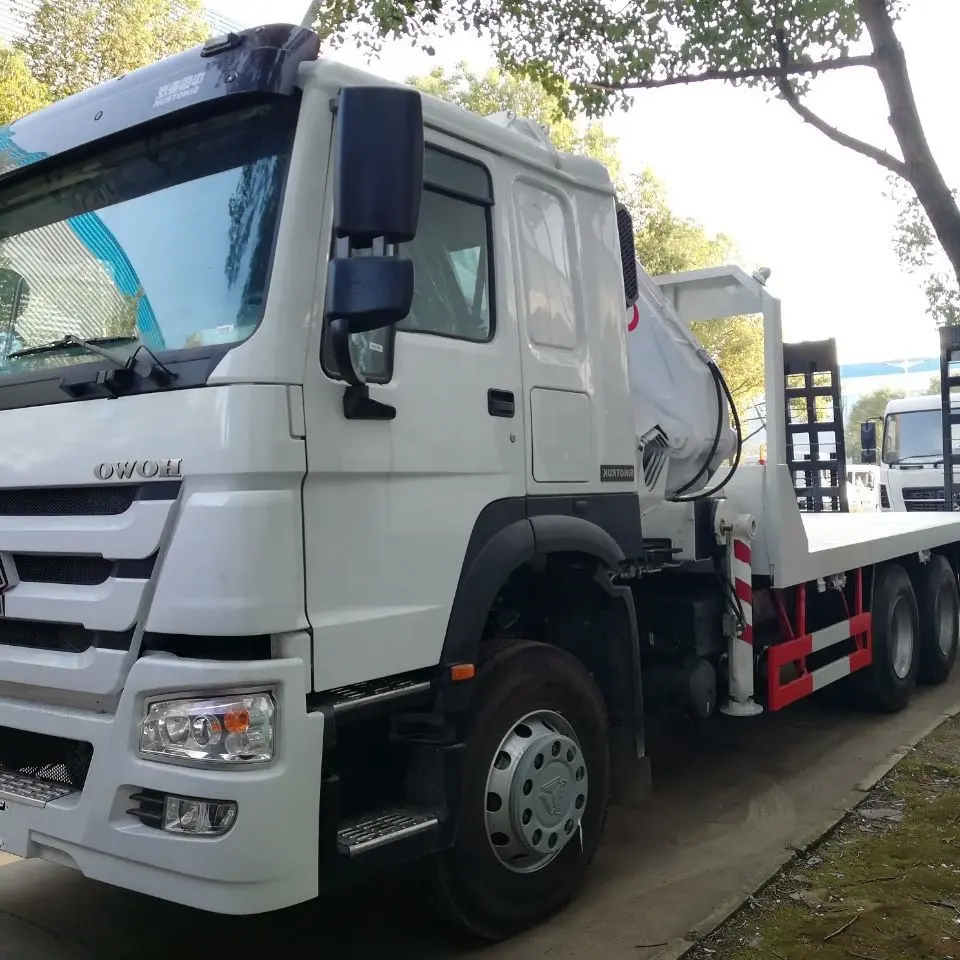 Sinotruk HOWO 6X4 10 Wheels Flat Bed Truck with Rear Climb Ladder with 360 Rotary Telescopic Boom Crane