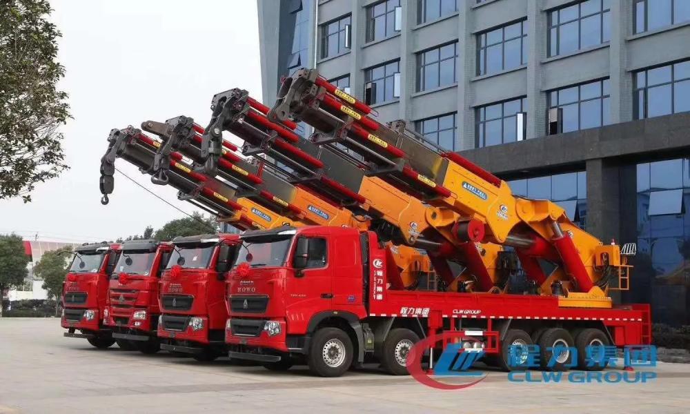 Sinotruk HOWO 10X4 14Wheels Truck 200Tons Truck Mounted Knuckle Crane