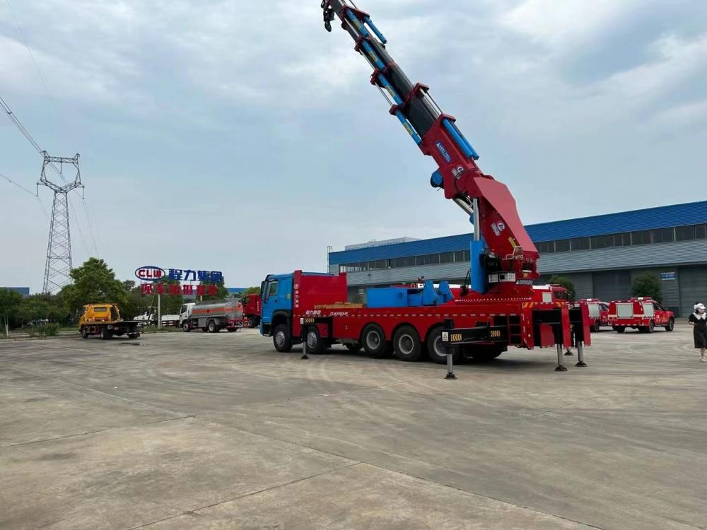 Sinotruk HOWO 10X4 14Wheels Truck 100Tons Truck Mounted Knuckle Crane