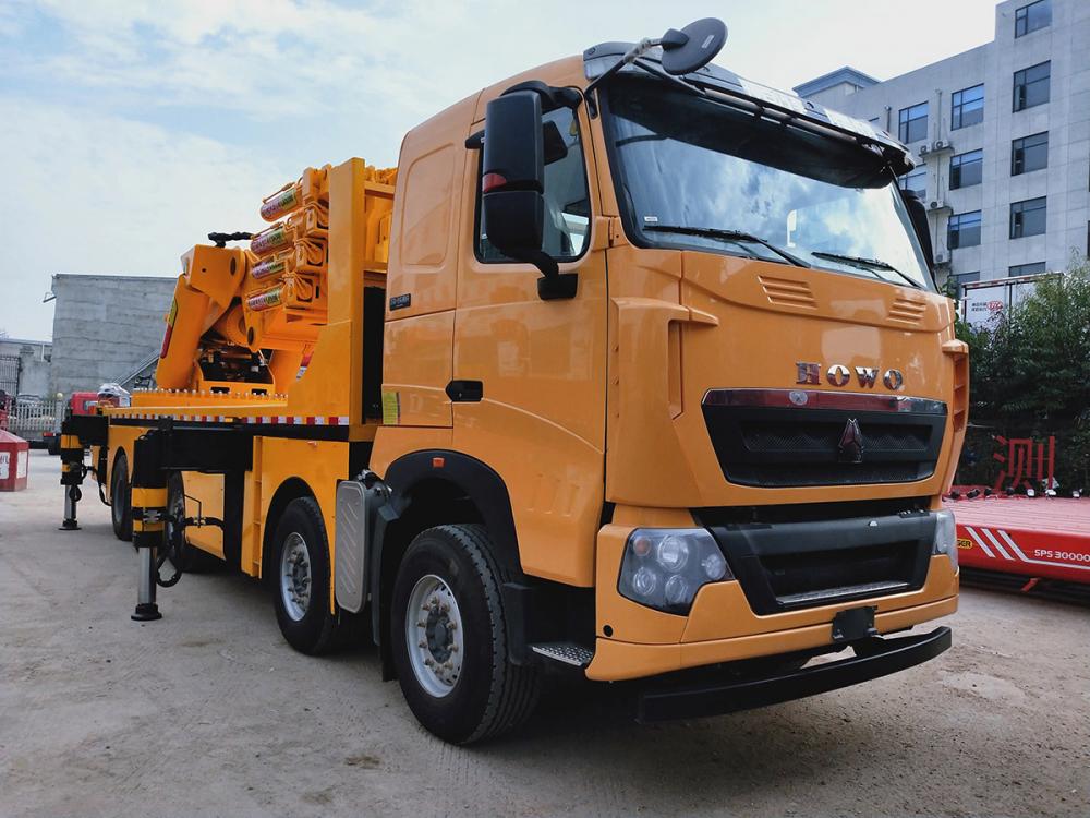 Sinotruk HOWO 10X4 14Wheels Truck 150Tons Truck Mounted Knuckle Crane