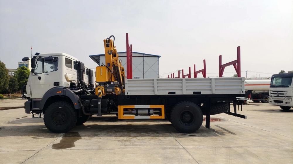 Beiben off Road Crane Truck 4X4 10ton Mobile Truck Knuckle Crane
