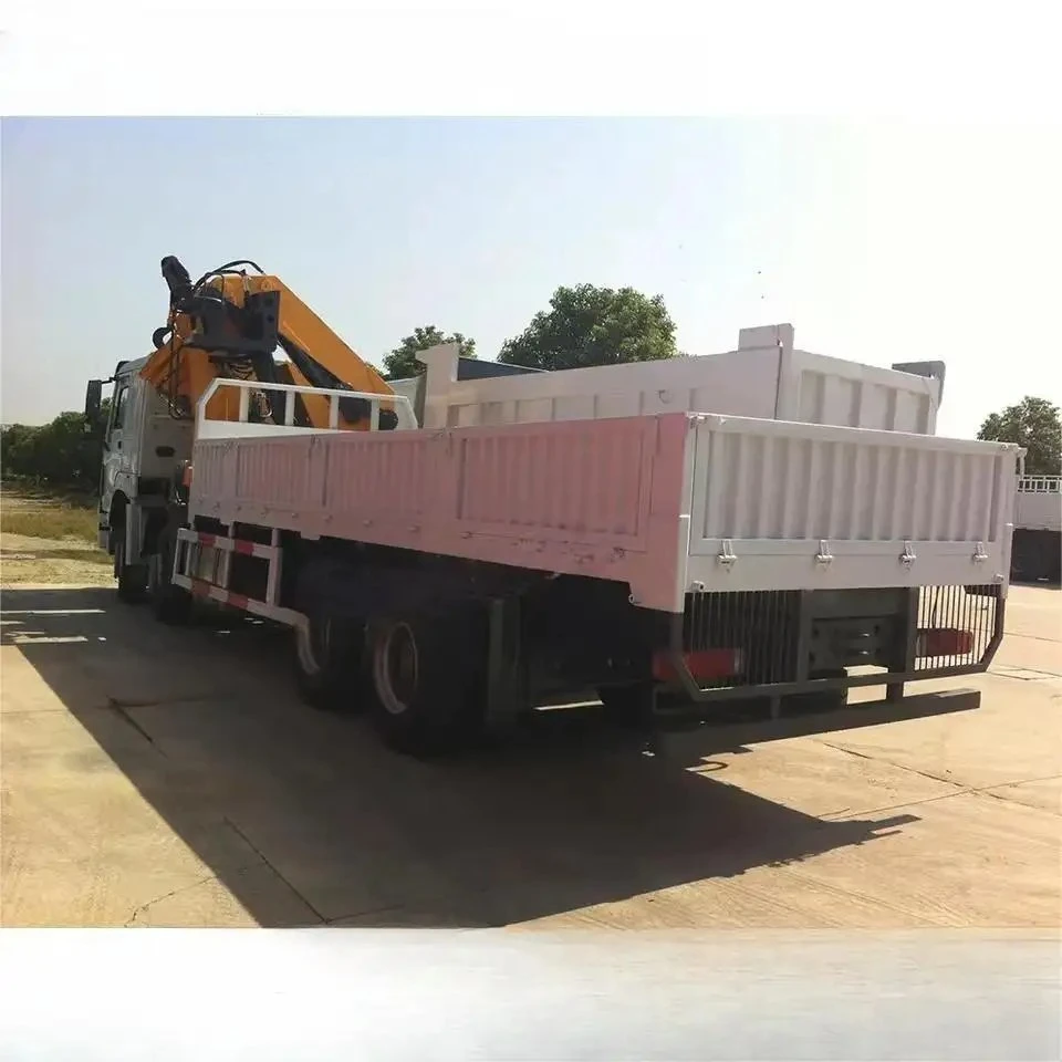 Dongfeng 8X4 12Wheels Cargo Truck with Xugong 16ton Knuckle Crane
