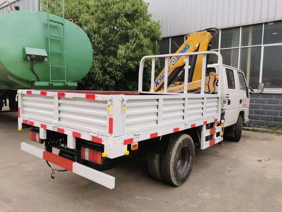 JMC Right Hand 4X2 3tons Crane Truck Knuckle Crane
