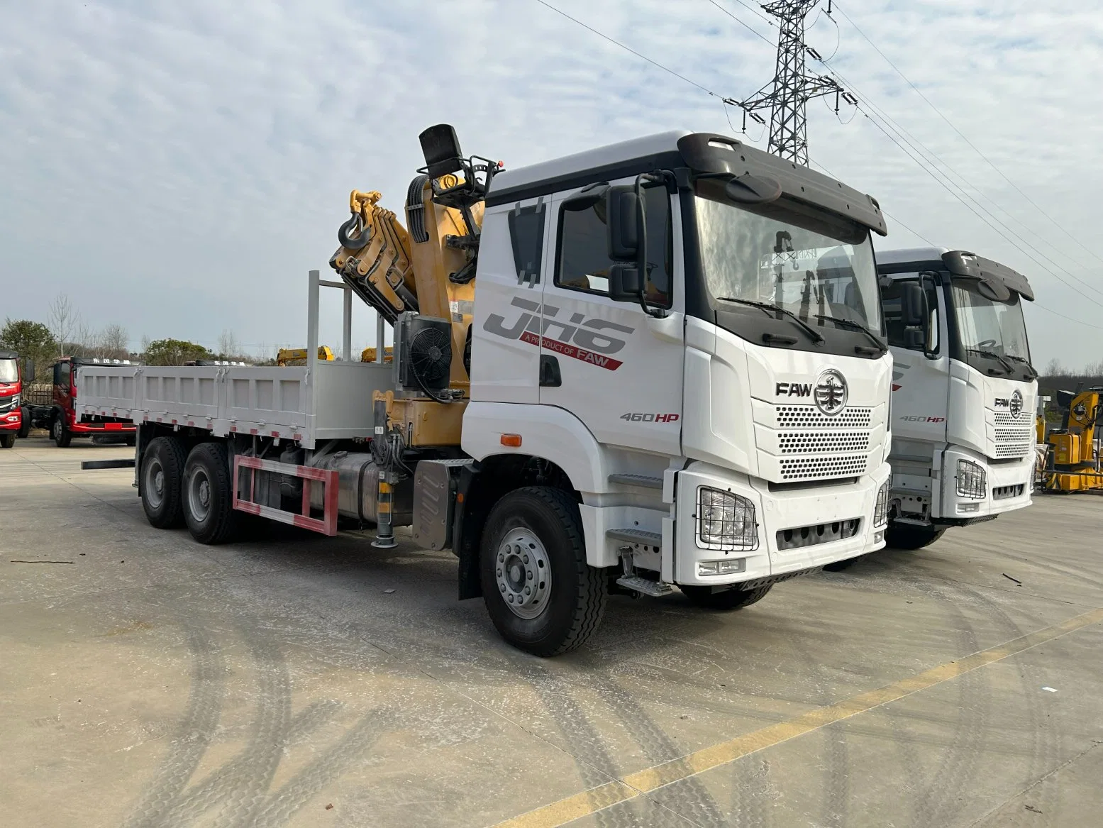 FAW Right Hand 6X4 10Wheels Cargo Truck with 14ton Knuckle Crane