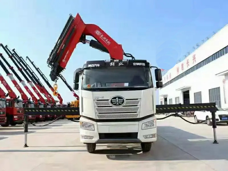 FAW 8X4 12Wheels 20Tons Folding Arm Crane Truck Boom Truck Mounted Folding Crane