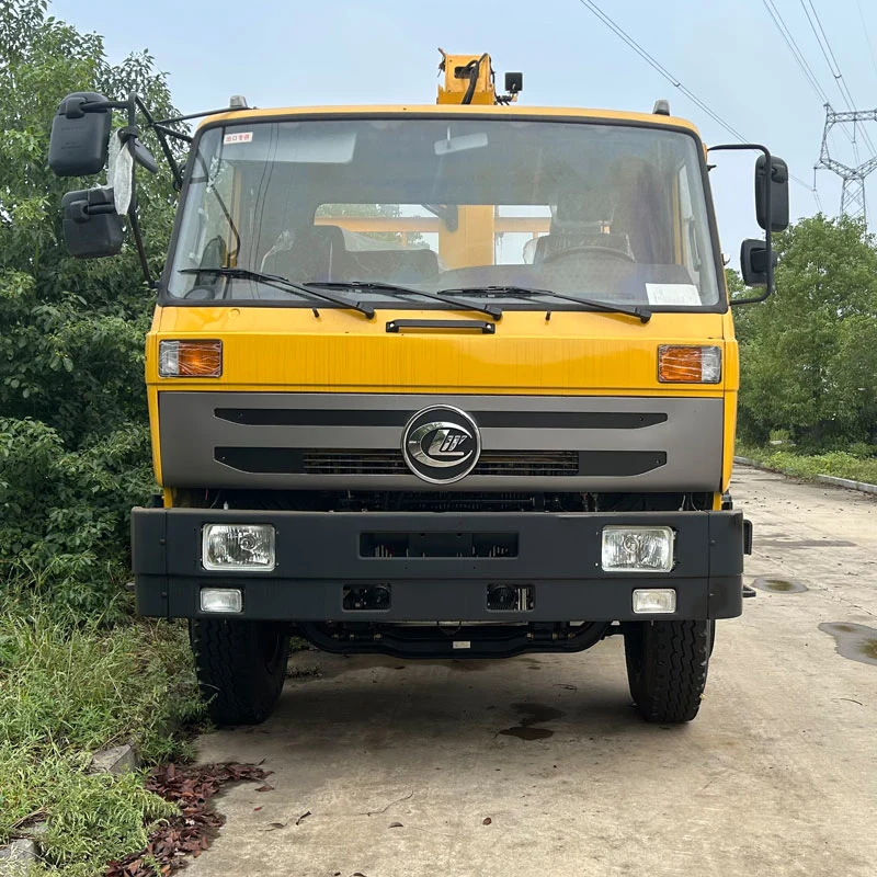 Dongfeng Right Hand 4X2 Xugong 8tons Crane Truck Cargo Truck