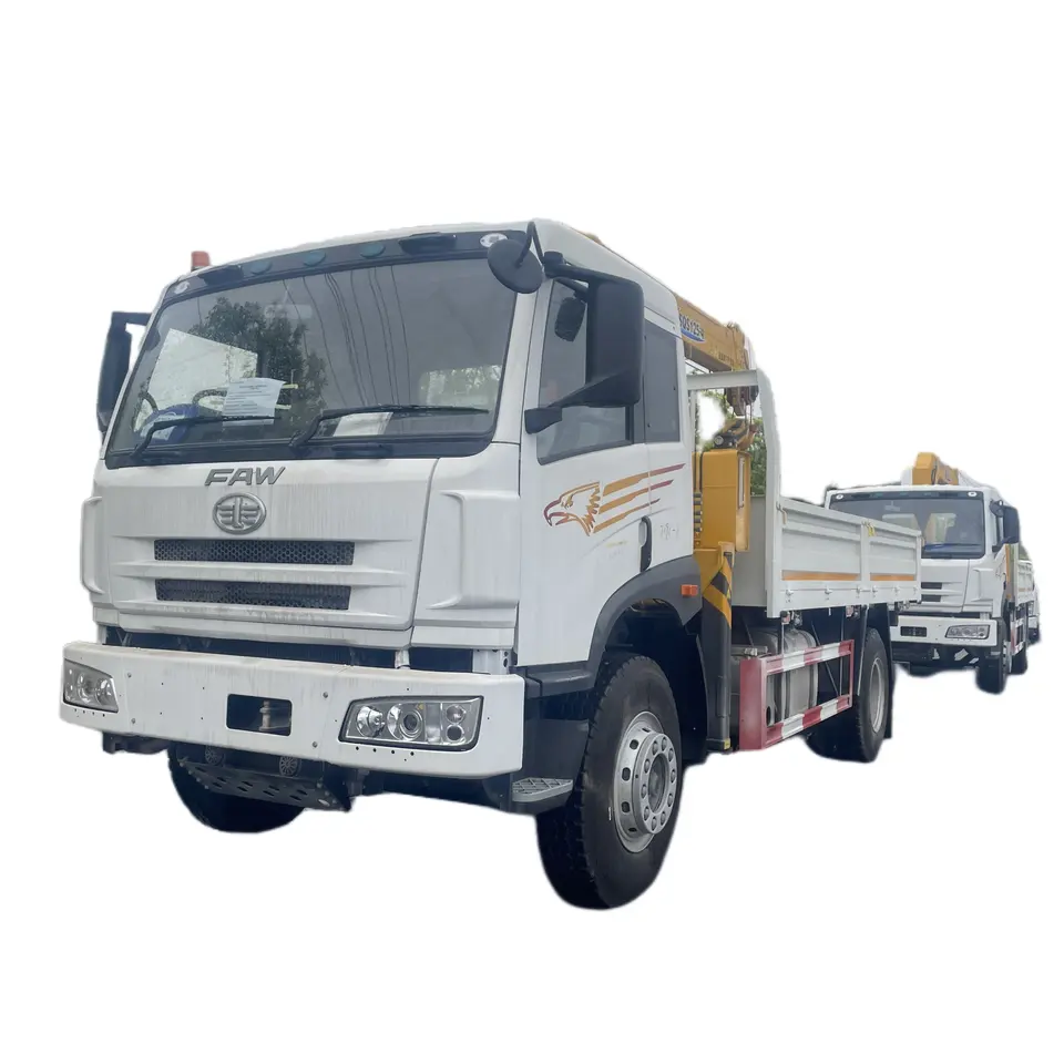 FAW Right Hand 4X2 6 Wheels Cargo Truck with Xugong 6ton Straight Boom Crane