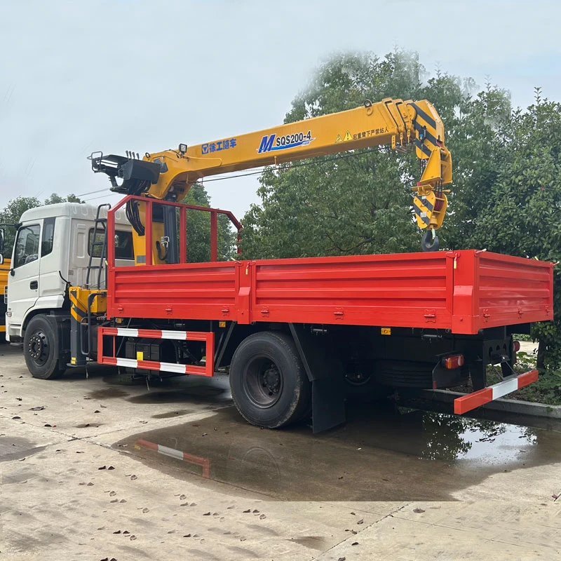 Dongfeng Right Hand 4X2 6 Wheels Cargo Truck with Xugong 8ton Straight Boom Crane