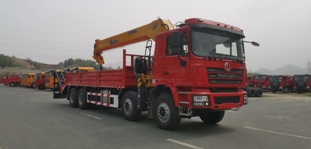 Shacman Right Hand 8X4 12Wheels Cargo Truck with 16ton Straight Boom Crane