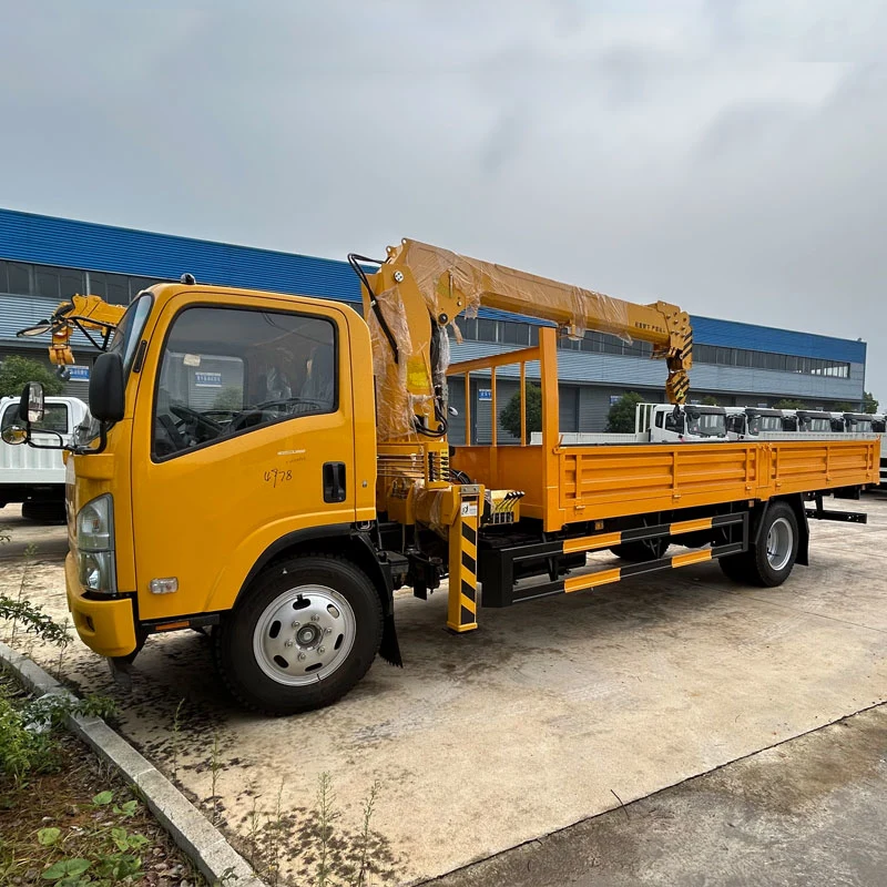 Isuzu Brand 4X2 4tons Crane Mounted on Cargo Truck Straight Arm Crane Truck