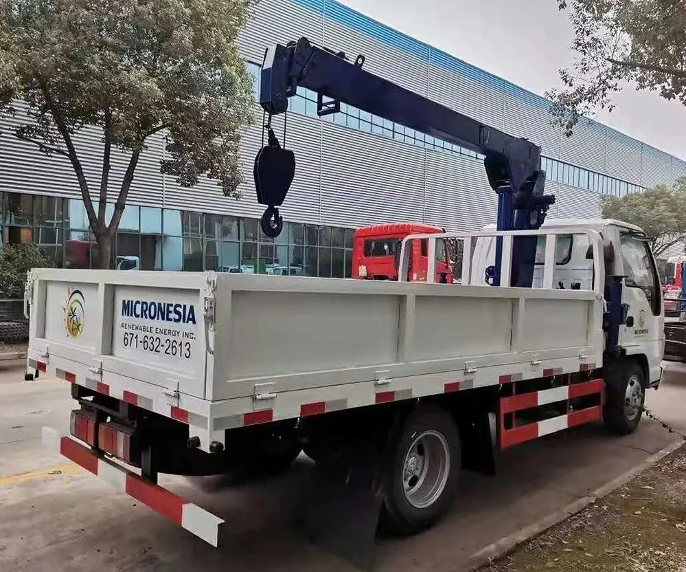 Small Isuzu 4X2 Cargo Truck with 1ton Straight Boom Crane