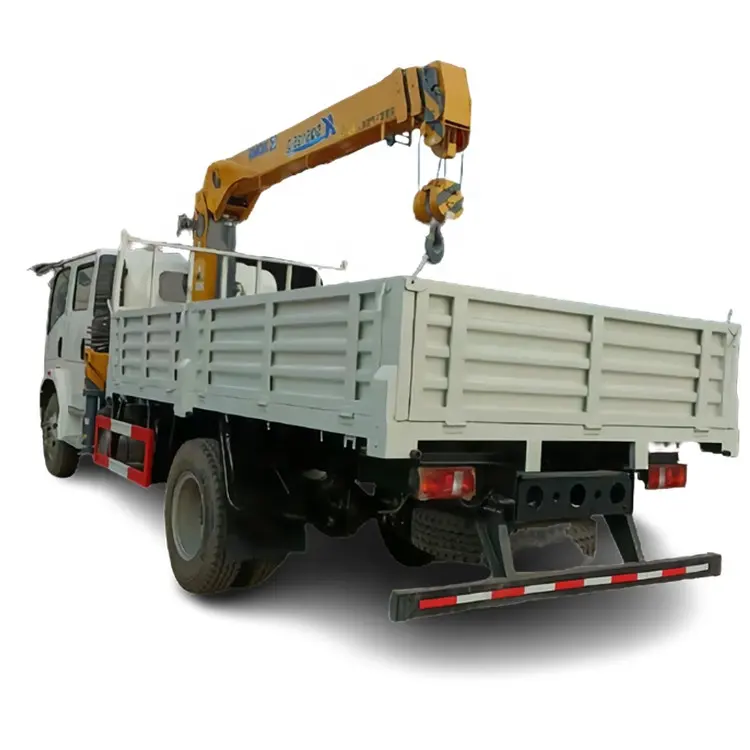 Sinotruck HOWO 4X2 Double Row Cabin Cargo Truck with 8ton Straight Boom Crane
