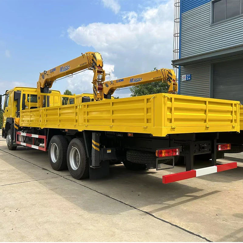 Sinotruck HOWO 6X4 Cargo Truck with 14ton Straight Boom Crane