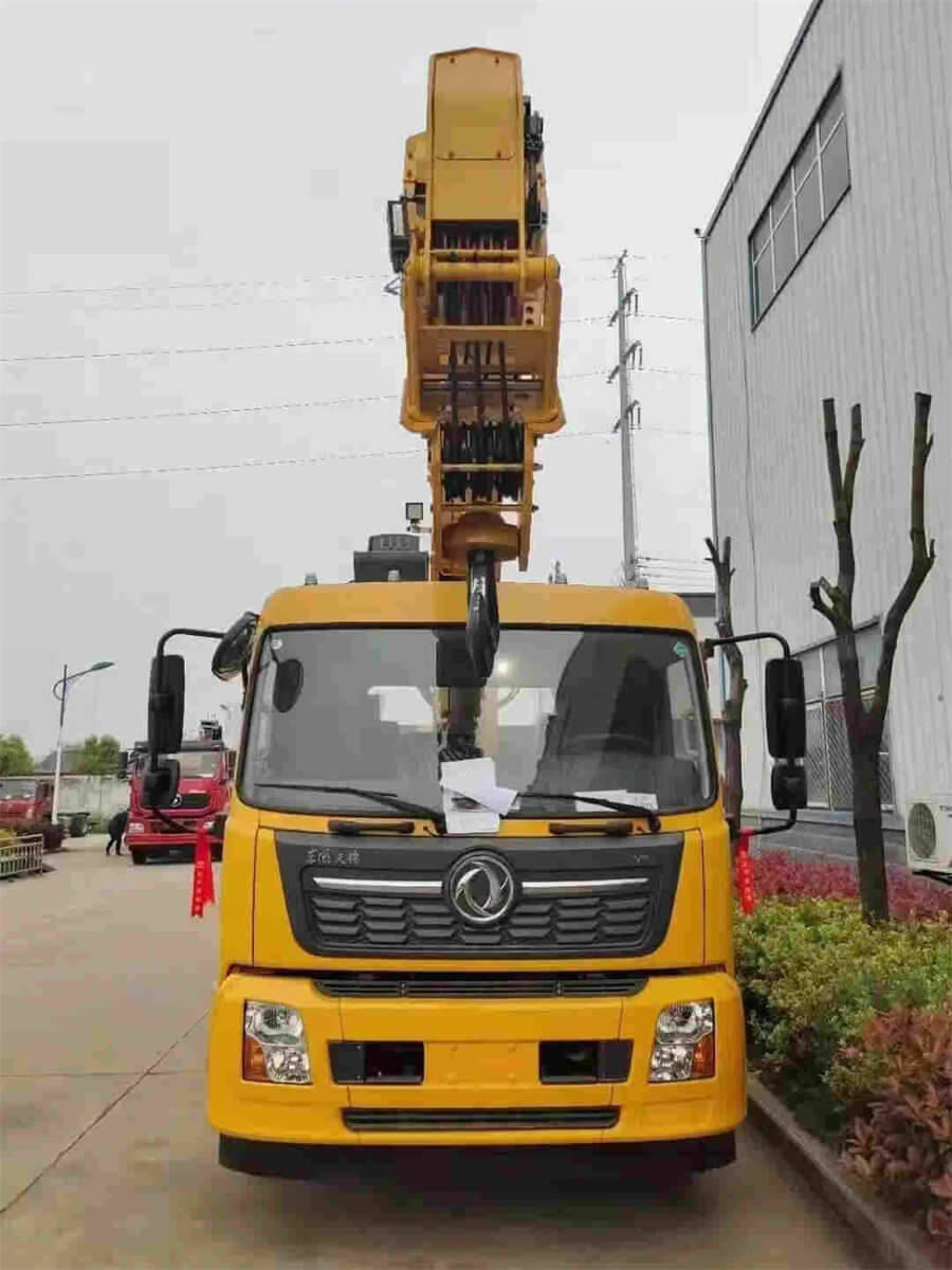 4x2 Dongfeng 10tons Rollback Flatbed Tow Truck With SANY Crane
