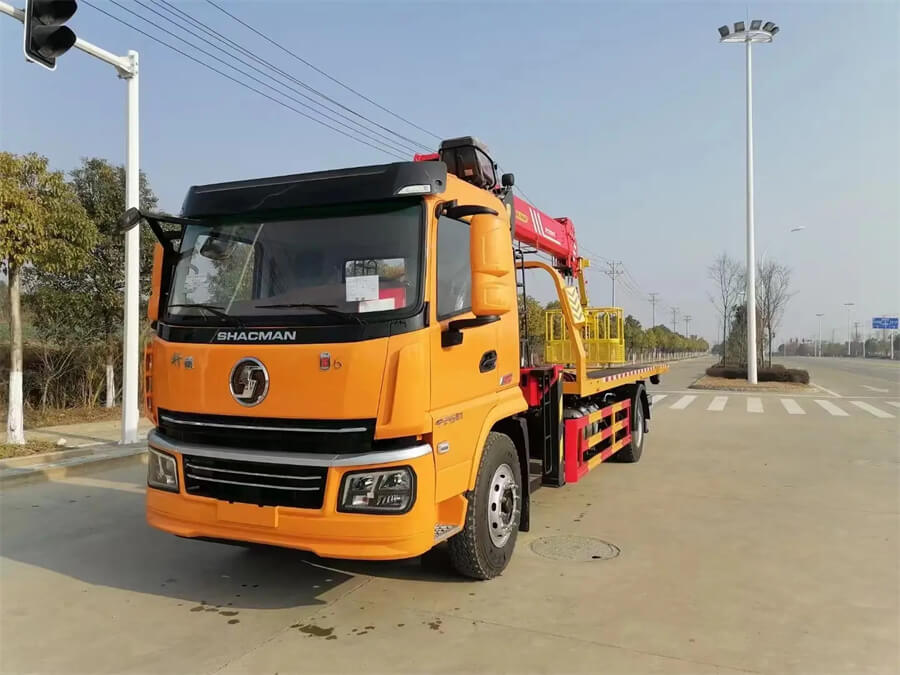 4x2 SHACMAN 6.3 Ton Car Carrier With Crane