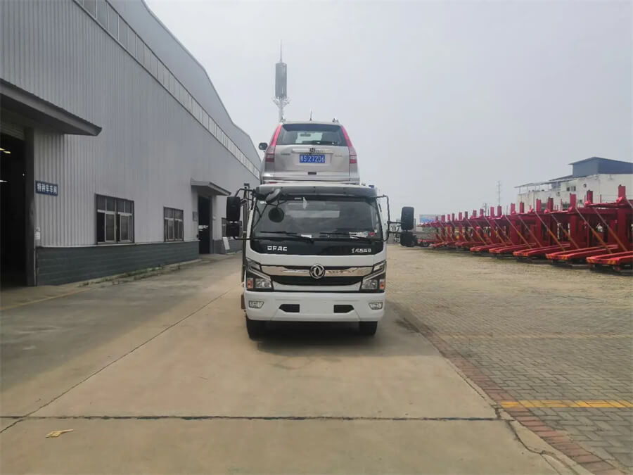 Dongfeng 4X2 Wheel Lift Flat Bed Car Hauler One Towing Three Car Carrier Road Recovery Rollback Tow Truck Flatbed Wrecker