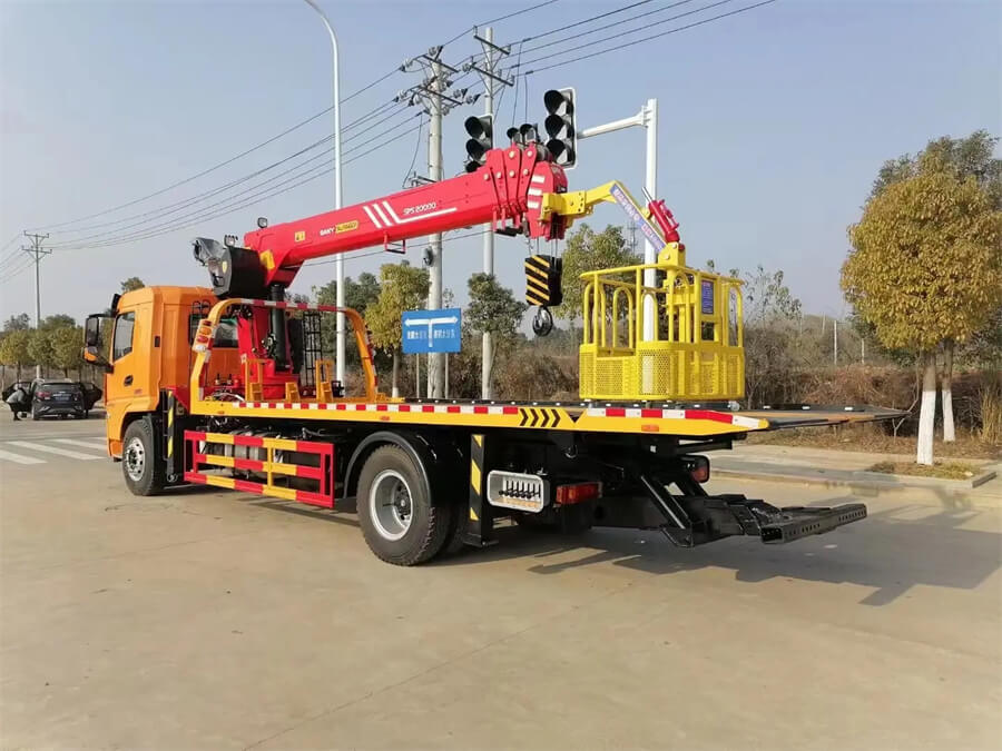 4x2 SHACMAN 6.3 Ton Car Carrier With Crane