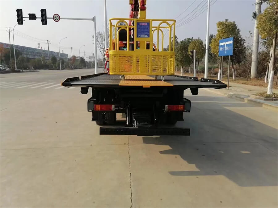 4x2 SHACMAN 6.3 Ton Car Carrier With Crane