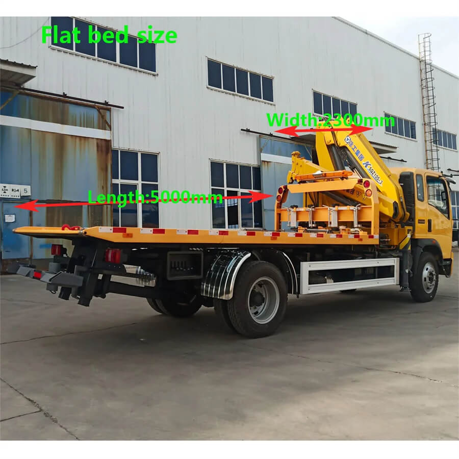 Sinotruk HOWO 4X2 6 Tons Tilt Tray Wrecker Truck With 3.5 Tons Crane