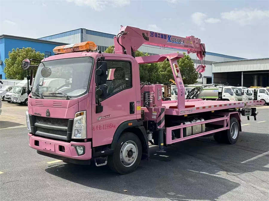 Sinotruk HOWO 4X2 Wrecker Towing Truck with 3ton Telescopic Boom Crane