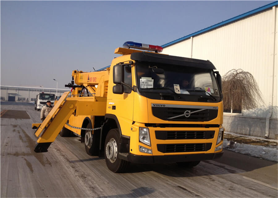 VOLVO 8x4 360 Degree Rotary Boom 50T 60T Wrecker Tow Truck
