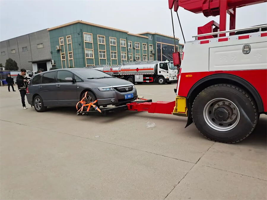 SHACMAN 10x4 5 Axles 360 Degree 60Tons Rotation Tow Wrecker Truck