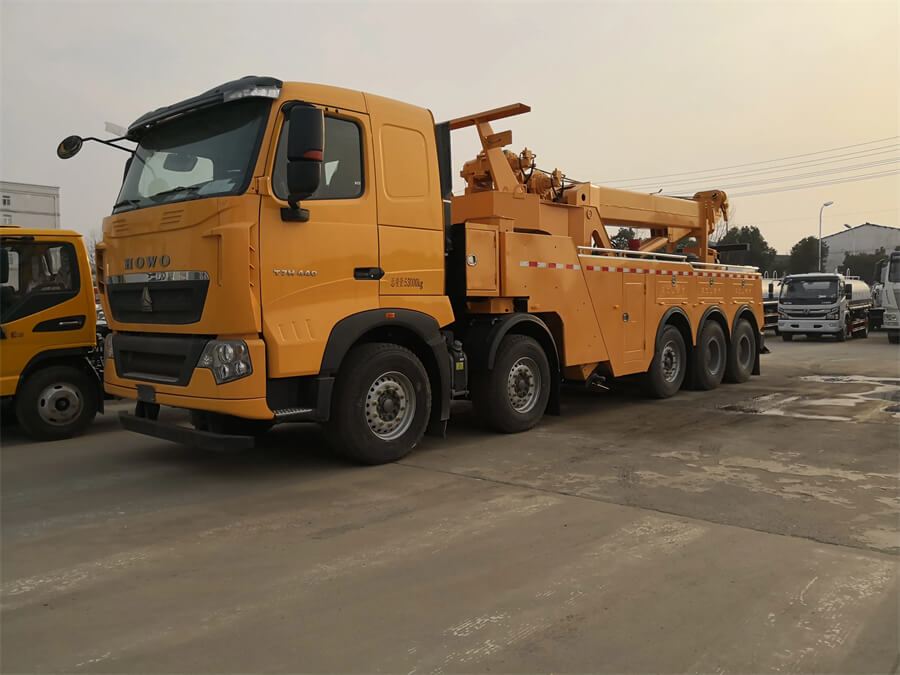 Sinotruk HOWO 10x4 5 Axles 360 Degree 50T 60T 70T Heavy Duty 12 Wheel Road Wrecker Truck